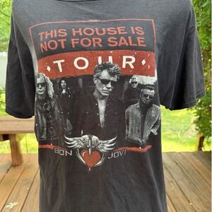 Bon Jovi This House Is Not For Sale 2017 Tour T-Shirt Black Graphic Band Tee